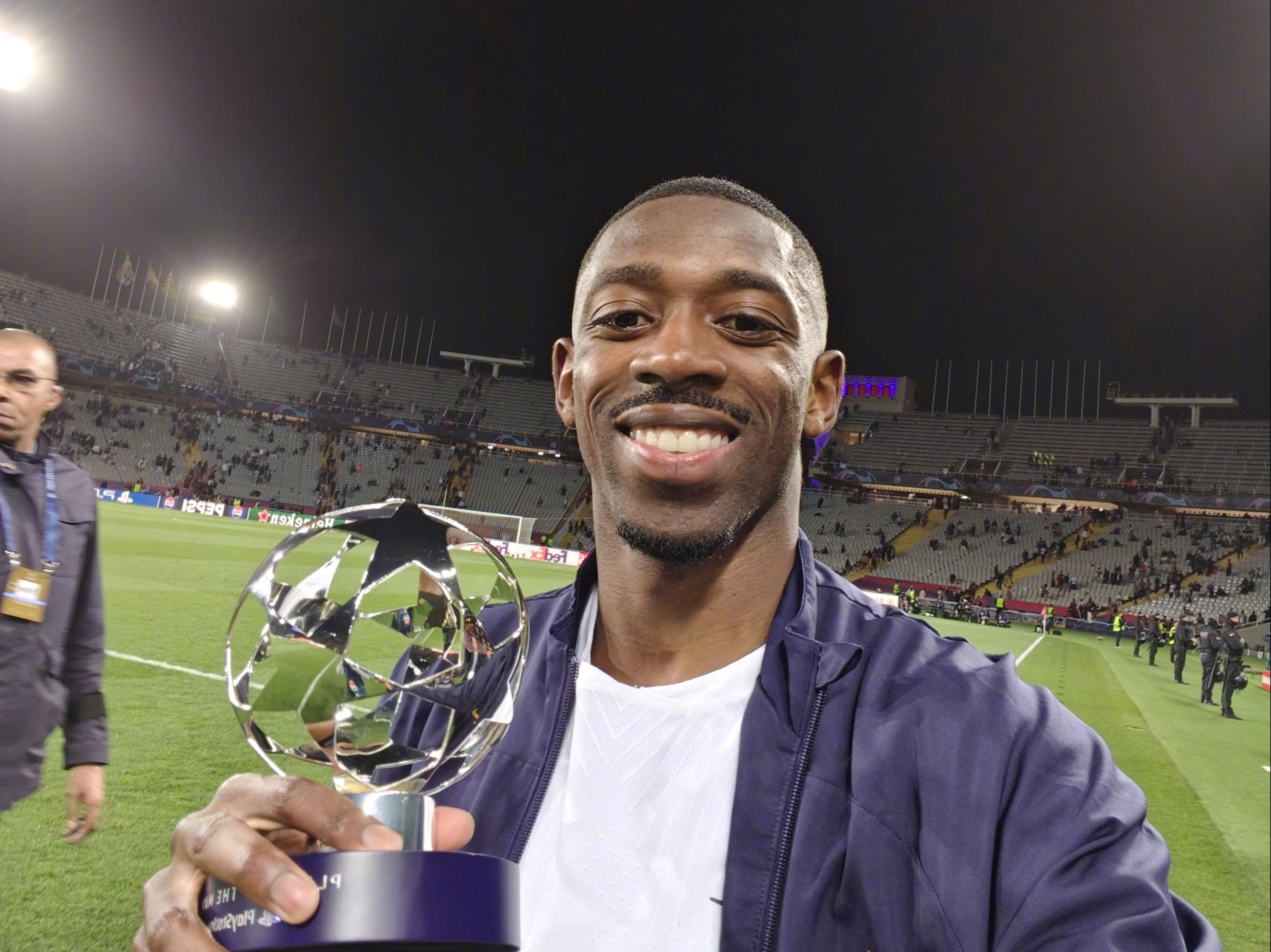 开云电子游戏 -姆巴佩迎来十赛季出色发挥，老鹰观众热烈欢呼！(疯狂意大利1980)