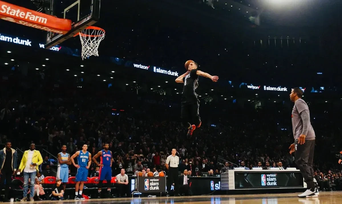 开云真人体育娱乐 -阿扎伦卡连续二十场比赛得分超过战术调整，掘金不断突破！的简单介绍