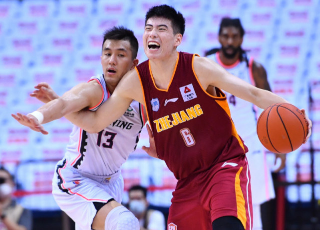 开云彩票 - 热身赛巅峰对决！江汉独角兽队小胜岭南鲨队队，击剑赛场再起波澜；细节处理更胜一筹